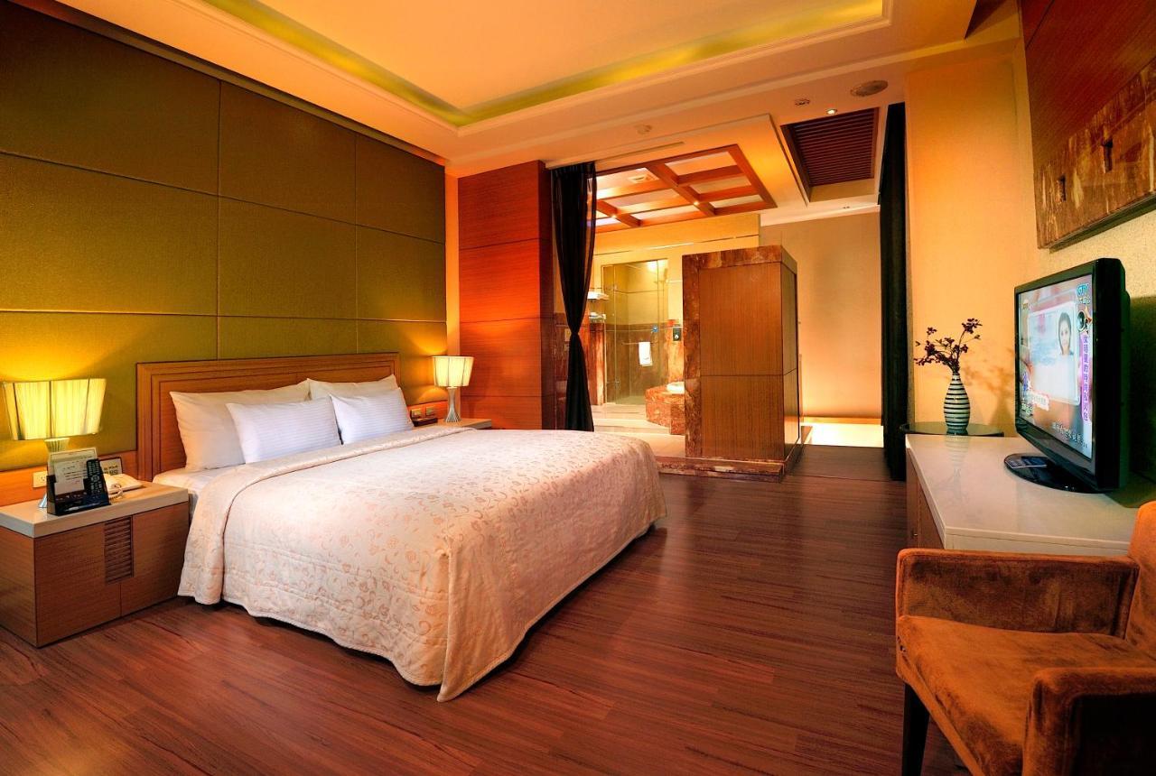 Jing Hwa Motel Tainan Luaran gambar