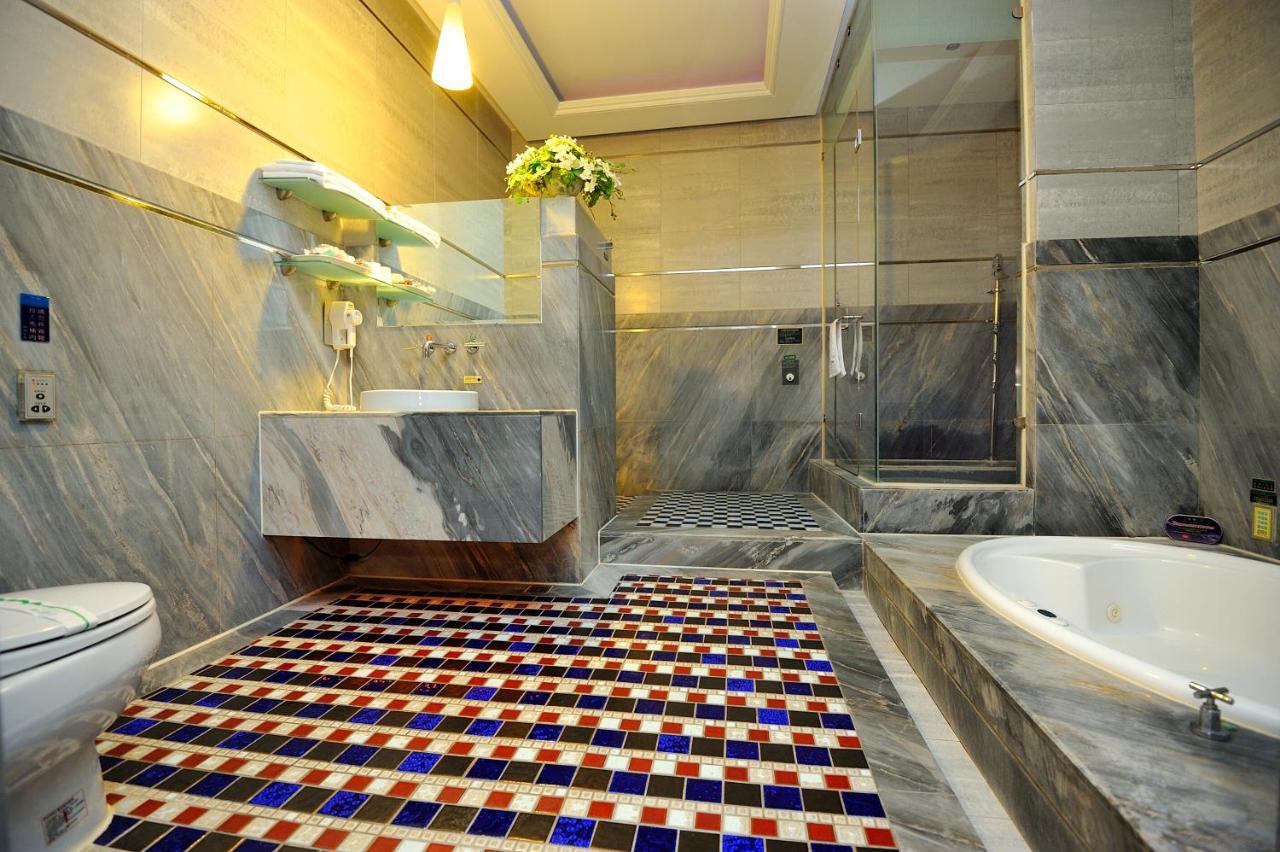 Jing Hwa Motel Tainan Luaran gambar
