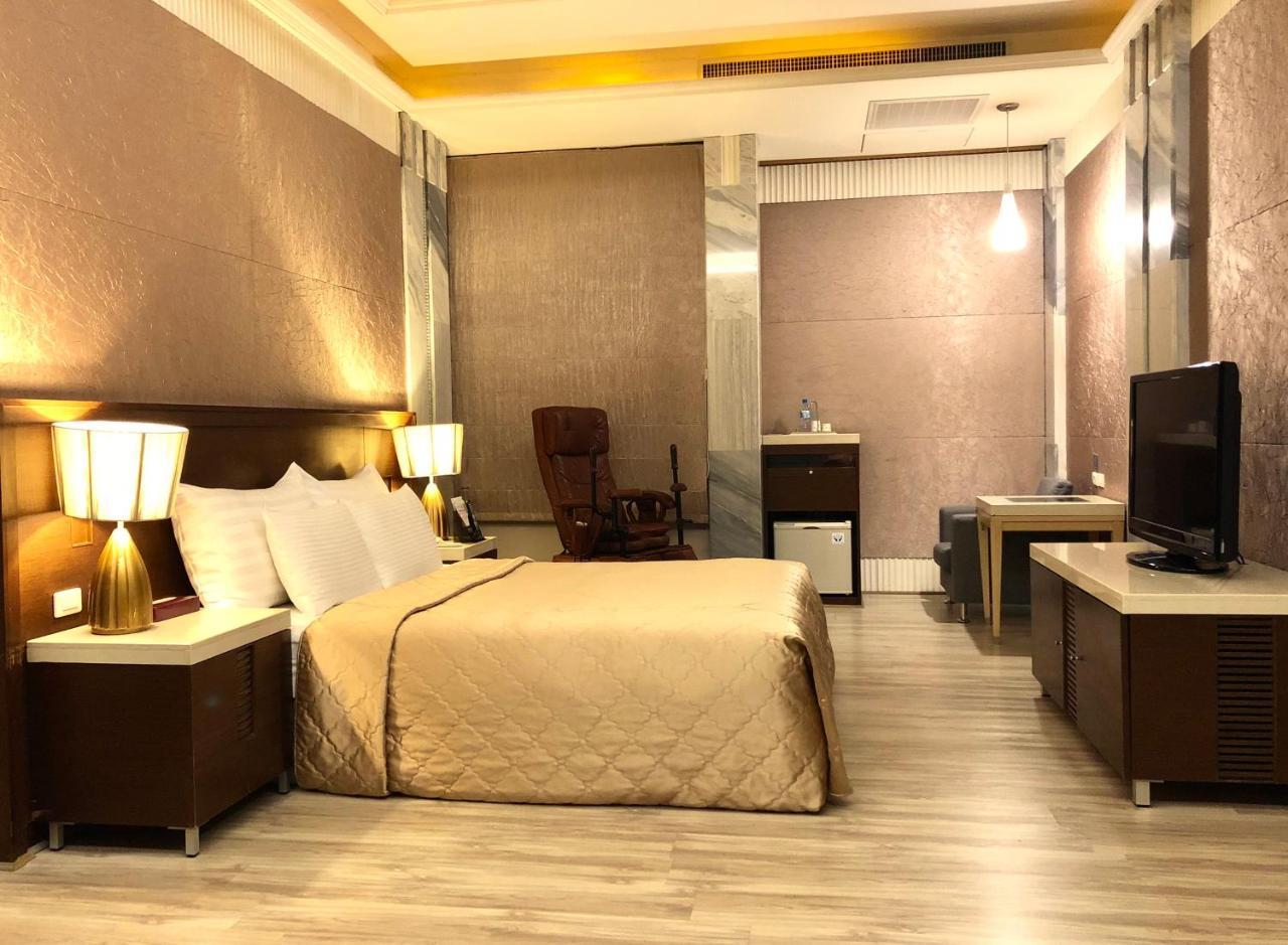 Jing Hwa Motel Tainan Luaran gambar